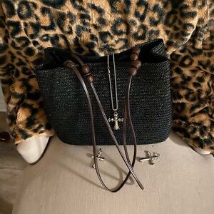 Elegant Black Woven Shoulder Bag